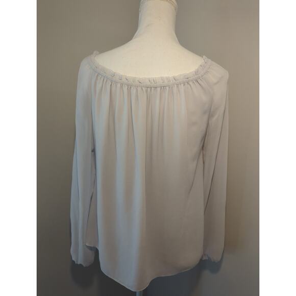White House Black Market Camilla over the shoulder embroidered light gray blouse - Picture 6 of 9
